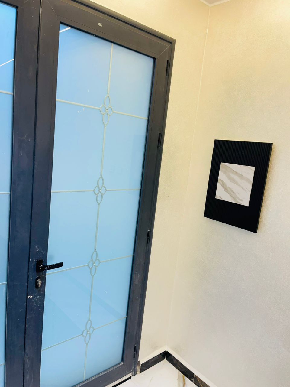 غطاء العداد الخشبي حماية وديكور في ان واحد